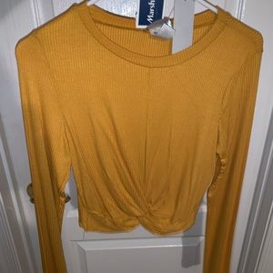 BUNDLE TWO LONGSLEEVE 🌸